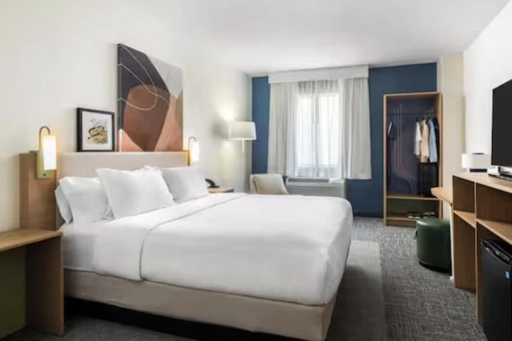 Spark By Hilton Hotel 3*