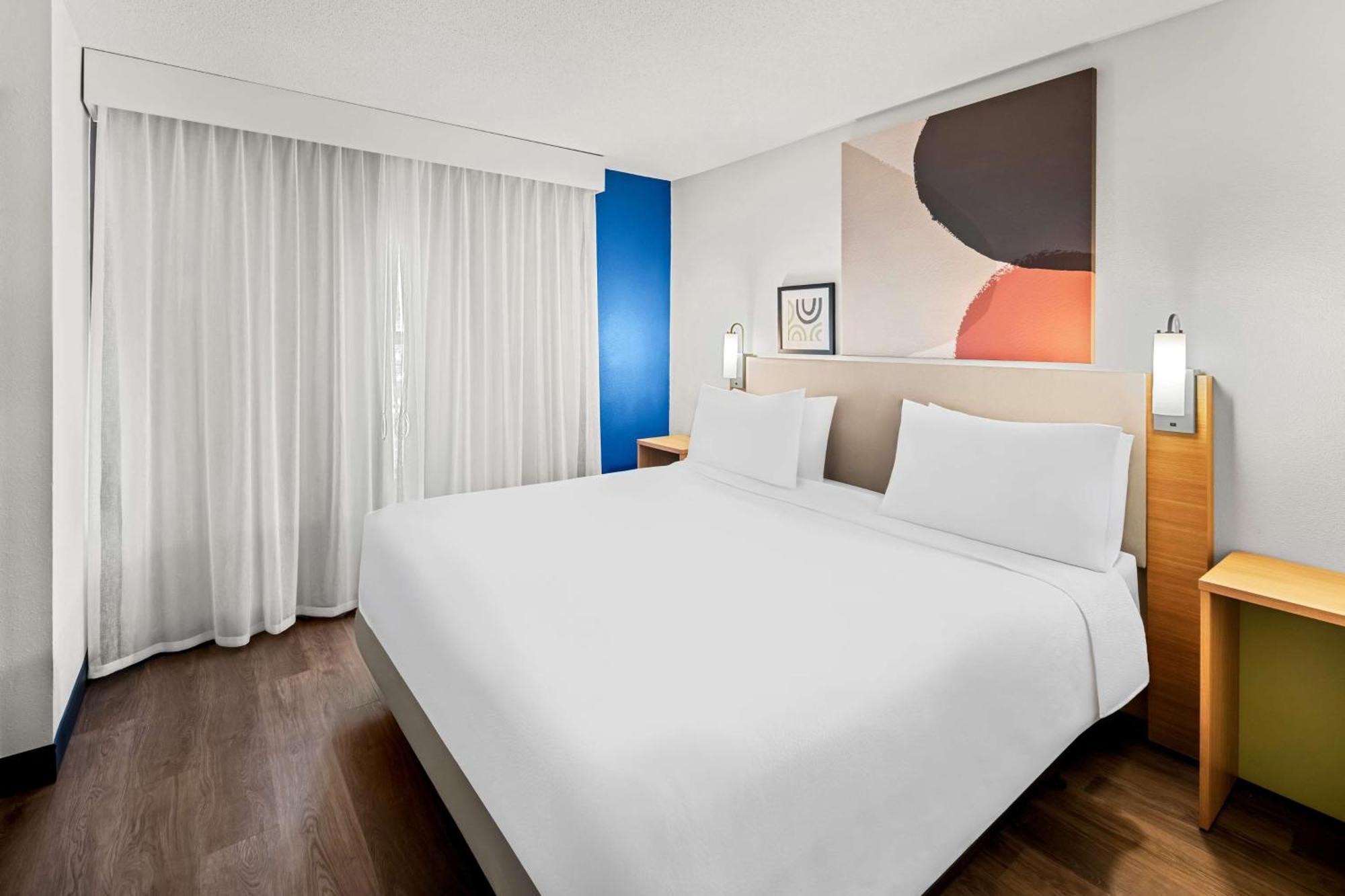 Spark By Hilton Hotel