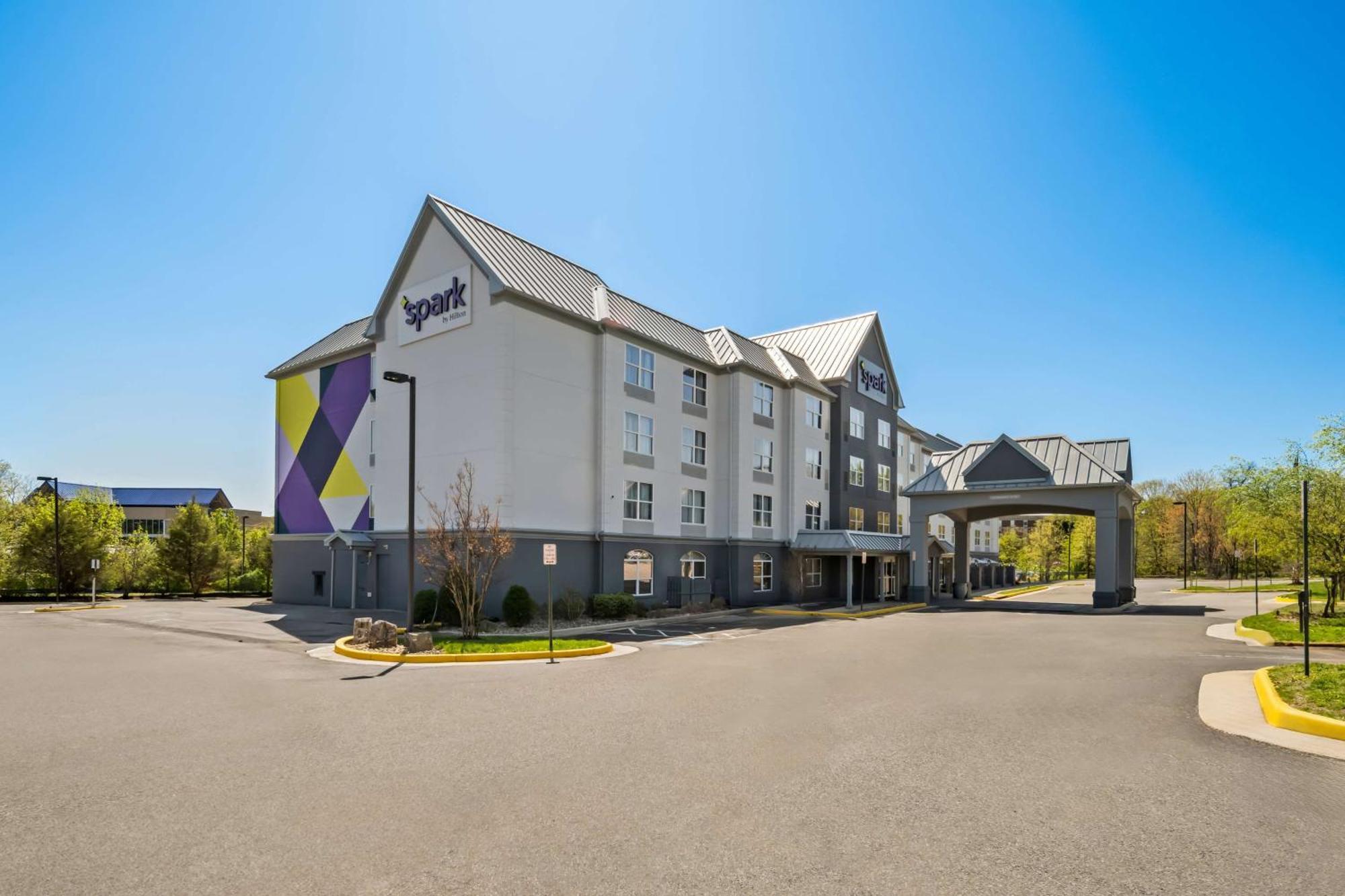 Spark By Hilton 3*