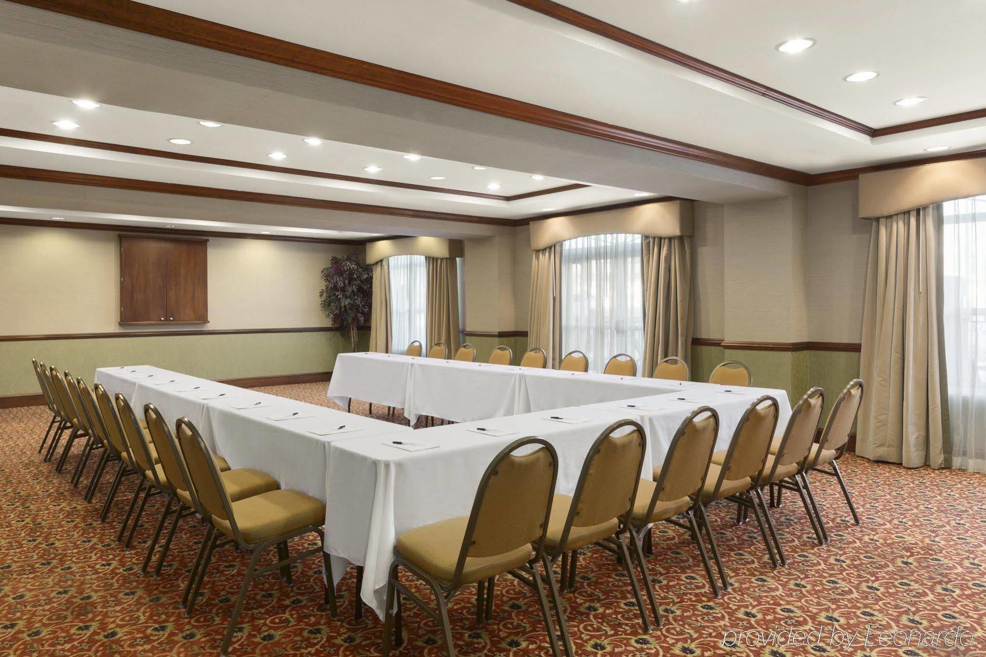 Spark By Hilton Woodbridge