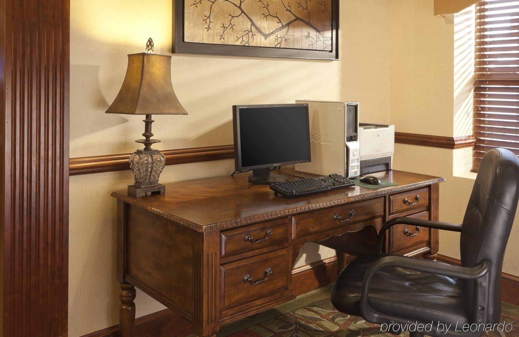 Spark By Hilton 3* Woodbridge